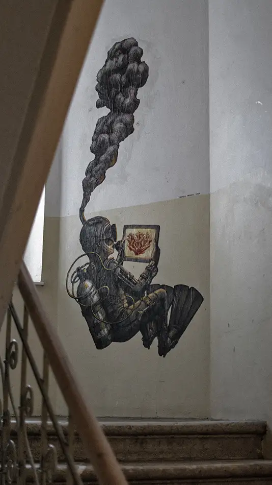 Black Smoker - Digital illustration of a diver with a smoking snorkel looking at a coral on a tablet - Paste-Up for Schauhaus Innrain 21, Innsbruck